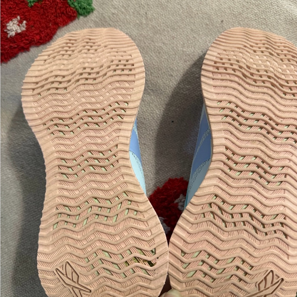 Pastel Multi-Color Reebok Shoes - Picture 9 of 10